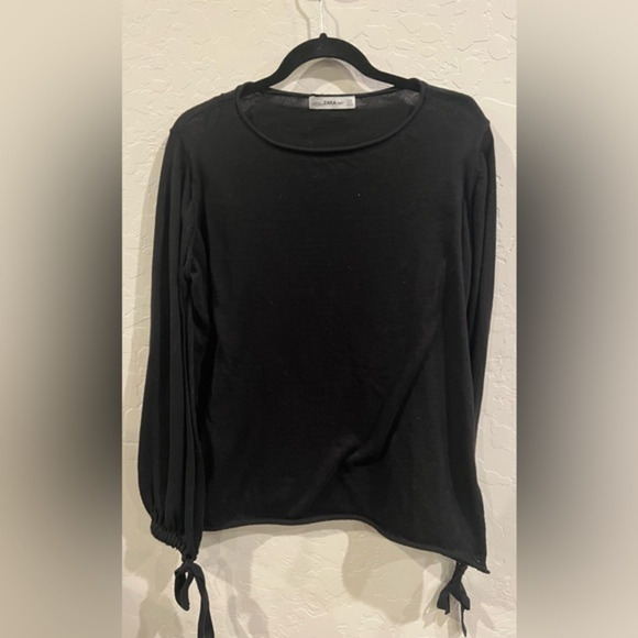 Zara Knit sweater - Picture 1 of 4